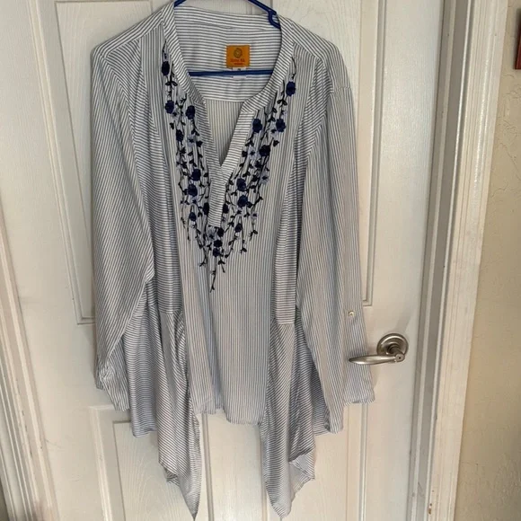 Plus Size Ruby Rd Women's Blouse 3/4 Sleeve Stripes Embroidered White/Blue 2X - Picture 1 of 5